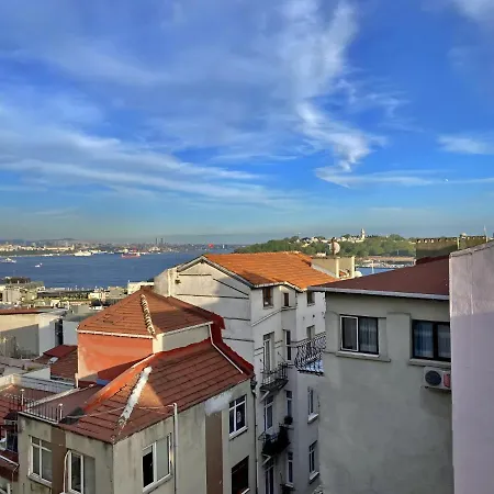 Historical Building 2 Min To Galata Tower Apartment Istanbul